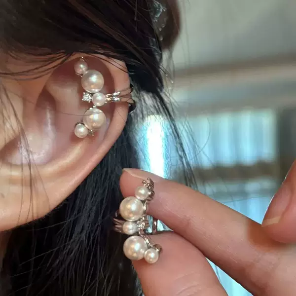 2026 New Trendy Niche Design Micro-Inlaid Exquisite Fashion Personality High-End Pearl Ear Cuff Non-Pierced Earrings