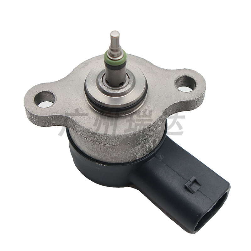 0281002698 Válvula reguladora de presión de carril común de Mercedes-Benz A6110780549 05139699AA