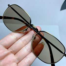 世行新款天然水晶眼镜男女古铜色金属全框太阳镜时尚墨镜厂家批发