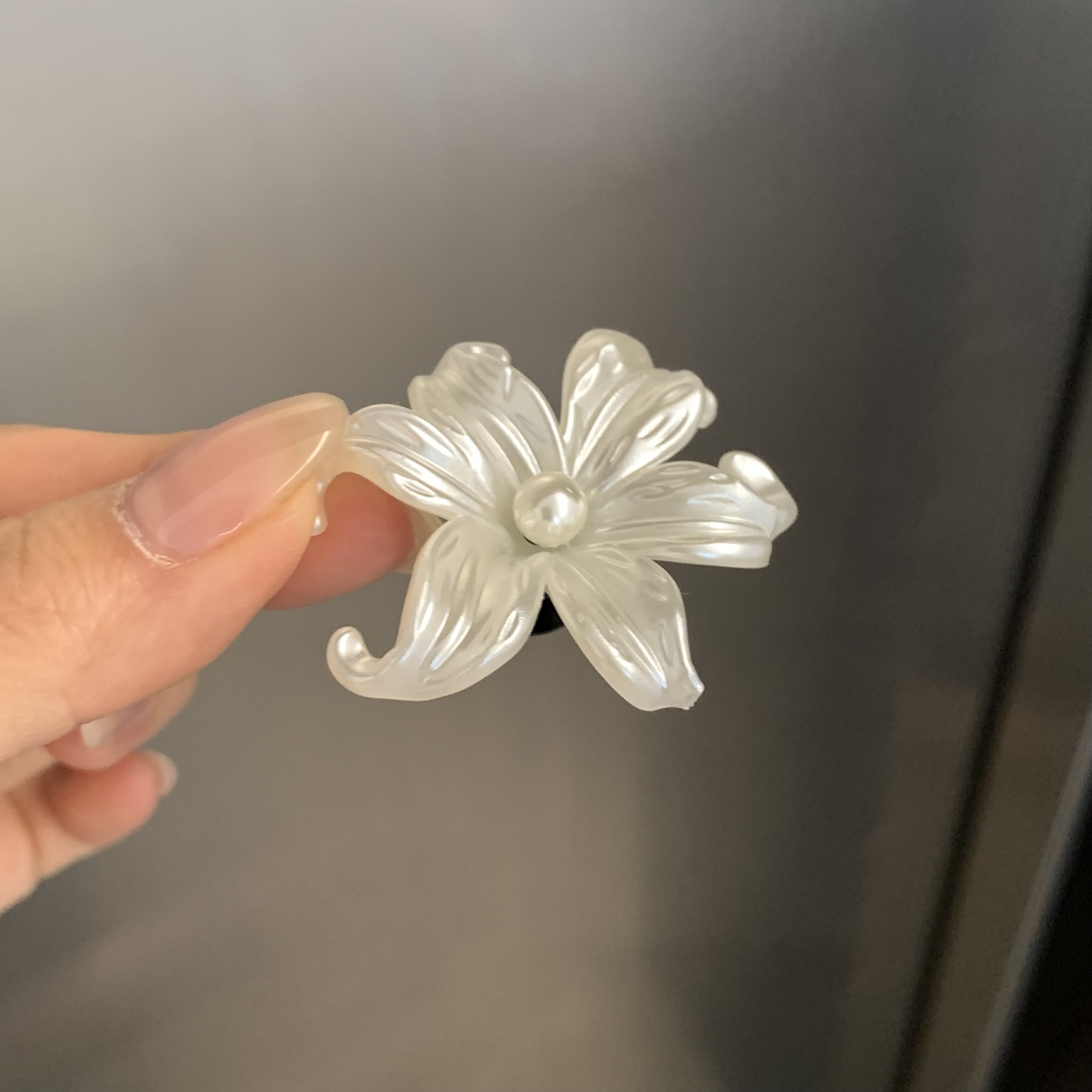 Original nuevo estilo suave púrpura mariposa flor flor agujero zapatos flor primavera y verano hebilla de zapatos accesorios desmontables de bricolaje