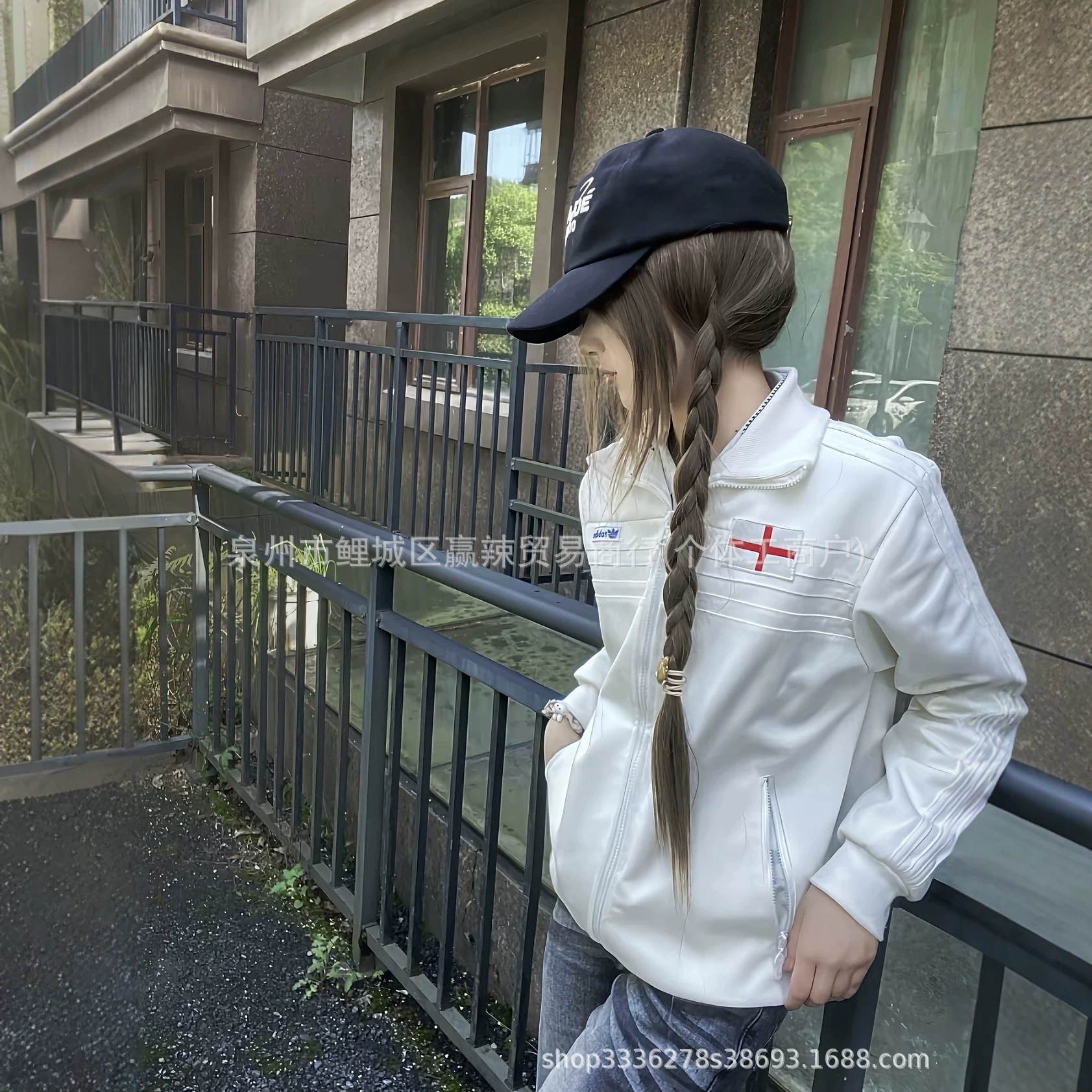 Cross-border in-stock three-leaf cardigan, unisex couple's style, embroidered logo, England sweatshirt jacket