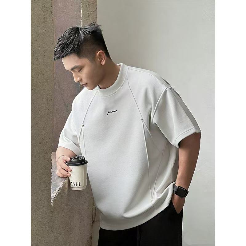 Deconstructed Three-Dimensional Pleated Short-Sleeve T-Shirt with Four-Corner Rivets for Men, 2026 Summer New High Street Style, Loose Half-Sleeve Top, Trendy Deconstructed Three-Dimensional Pleated Short-Sleeve T-Shirt with Four-Corner Rivets for Men, 2026 Summer New High Street Style, Loose Half-Sleeve Top, Trendy