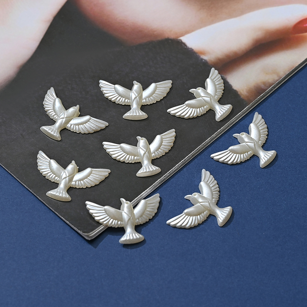 现代北欧小鸟装饰配件DIY创意发卡和平鸽材料家用墙面衣柜装饰品