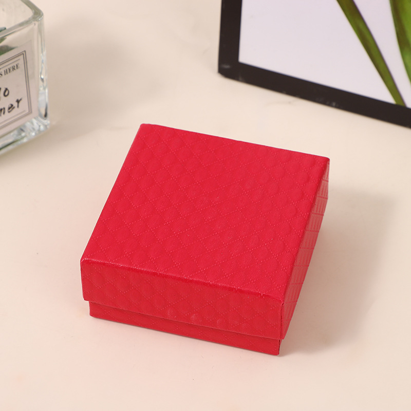 빨간색; 길이, 너비 및 높이: 7.5*7.5*3.5cm