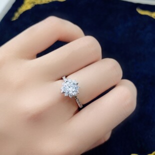 1����Īɣ�y��ָS925�y��PT950�׽𲻵�ɫ�F؛һ�����l�p���L