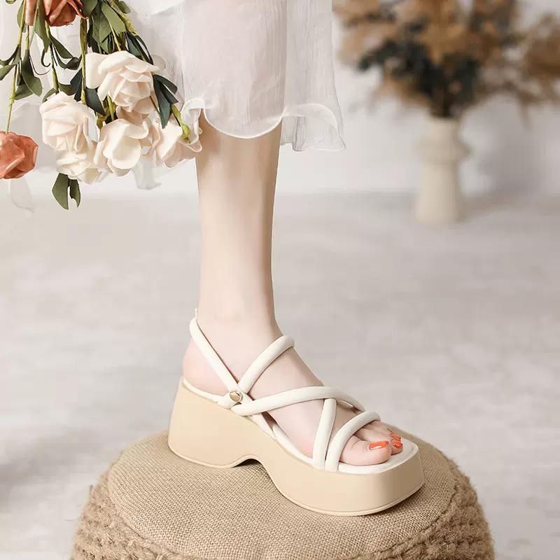 厚底凉鞋女2026年新款夏季小个子增高坡跟软底松糕爆款罗马鞋外穿