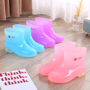 Fashion Jelly Rain Shoes Women's Non-slip Waterproof Mid-barrel Rain Boots Spring and Summer Short-barrel Water Shoes Comfortable overshoes Adult Rubber Shoes