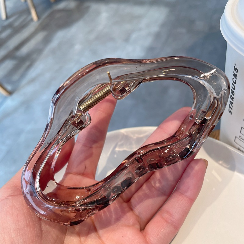 Clamă de păr mare elegantă pentru coafuri sofisticate_voghion.com