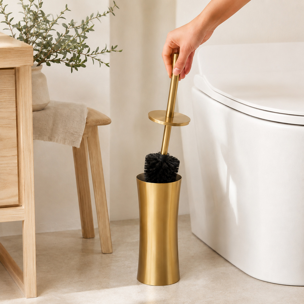 Cepillo de baño de piso de acero inoxidable Amazon transfronterizo cintura Limpieza de inodoro cepillo de baño traje de baño de oro