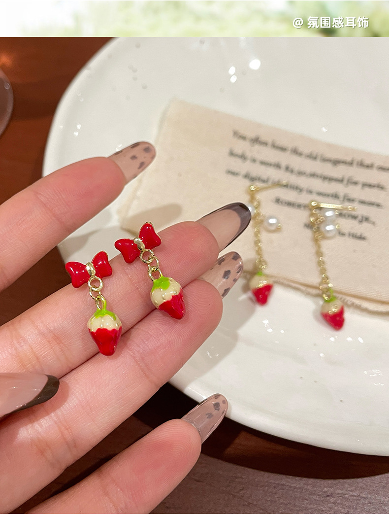 Strawberry, Bow Knot Pattern 1 Pair Casual Elegant Sweet Strawberry Bow Knot Enamel Alloy Drop Earrings