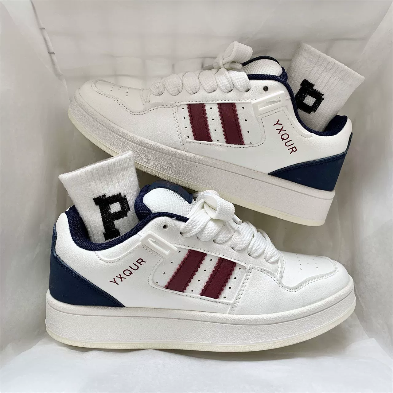 Нишевые ретро-цветовые маленькие белые туфли мужские мужские туфли дикие хлебные туфли 2024 новые дышащие пары кроссовки женские