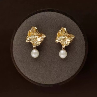 Exaggerated Design Natural Freshwater Pearl Baroque Earrings for Women Light Luxury Earrings Niche Earrings Silver Pin Ear Jewelry