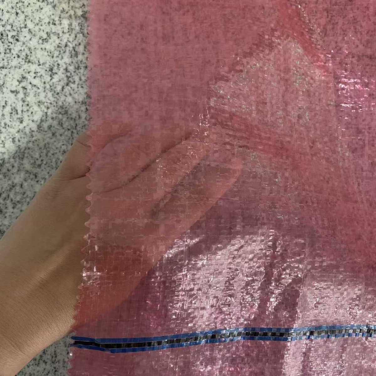 Exportación de América del Sur Chile rojo bolsas transparentes bolsas de tejido 25kg de papas cebolla rojas bolsas transparentes perforadas