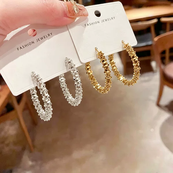 European and American Fashion, Unique and Stylish Retro Metal Earrings, High-End Versatile Temperament, Commuter Earrings, Women's Earrings Wholesale