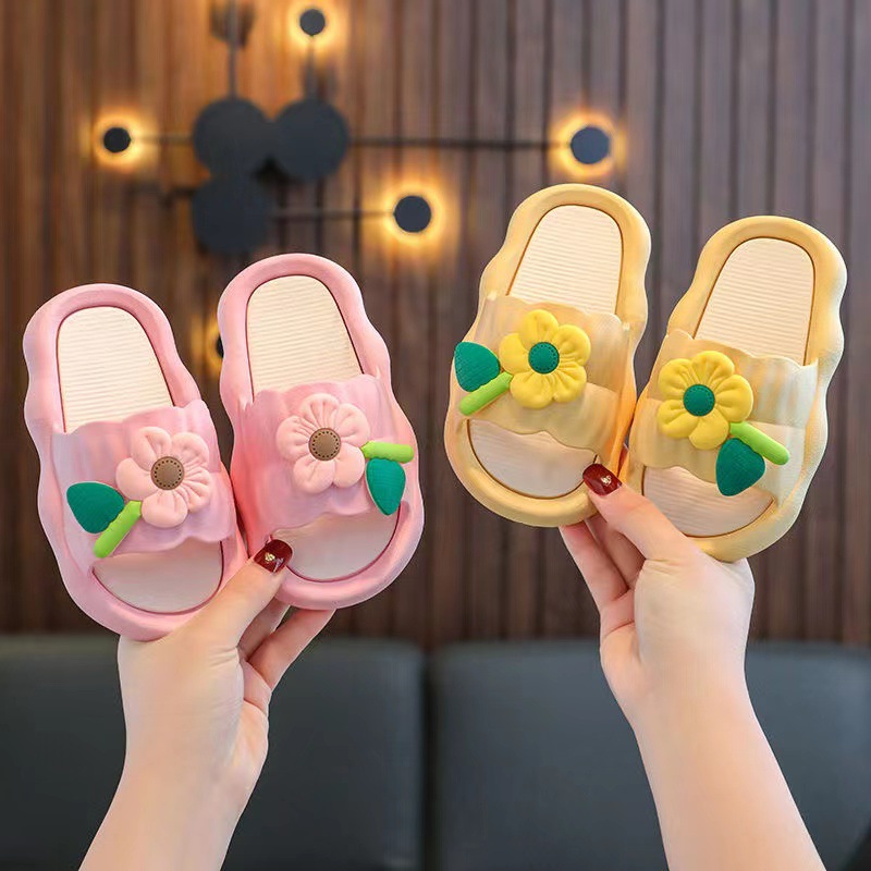 Girls' Slippers 2026 New Style Princess Flower Thick-Soled Sandals for Girls, Small, Medium and Large Children, Fashionable Outdoor Slippers