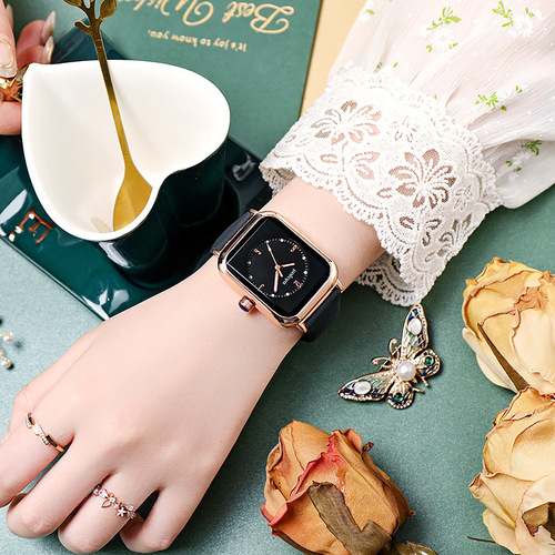 Literary square luminous quartz watch Internet celebrity fashion color silicone small square watch male and female student couple watch