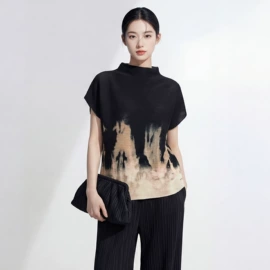 连衣裙;女式T恤;时尚休闲套装