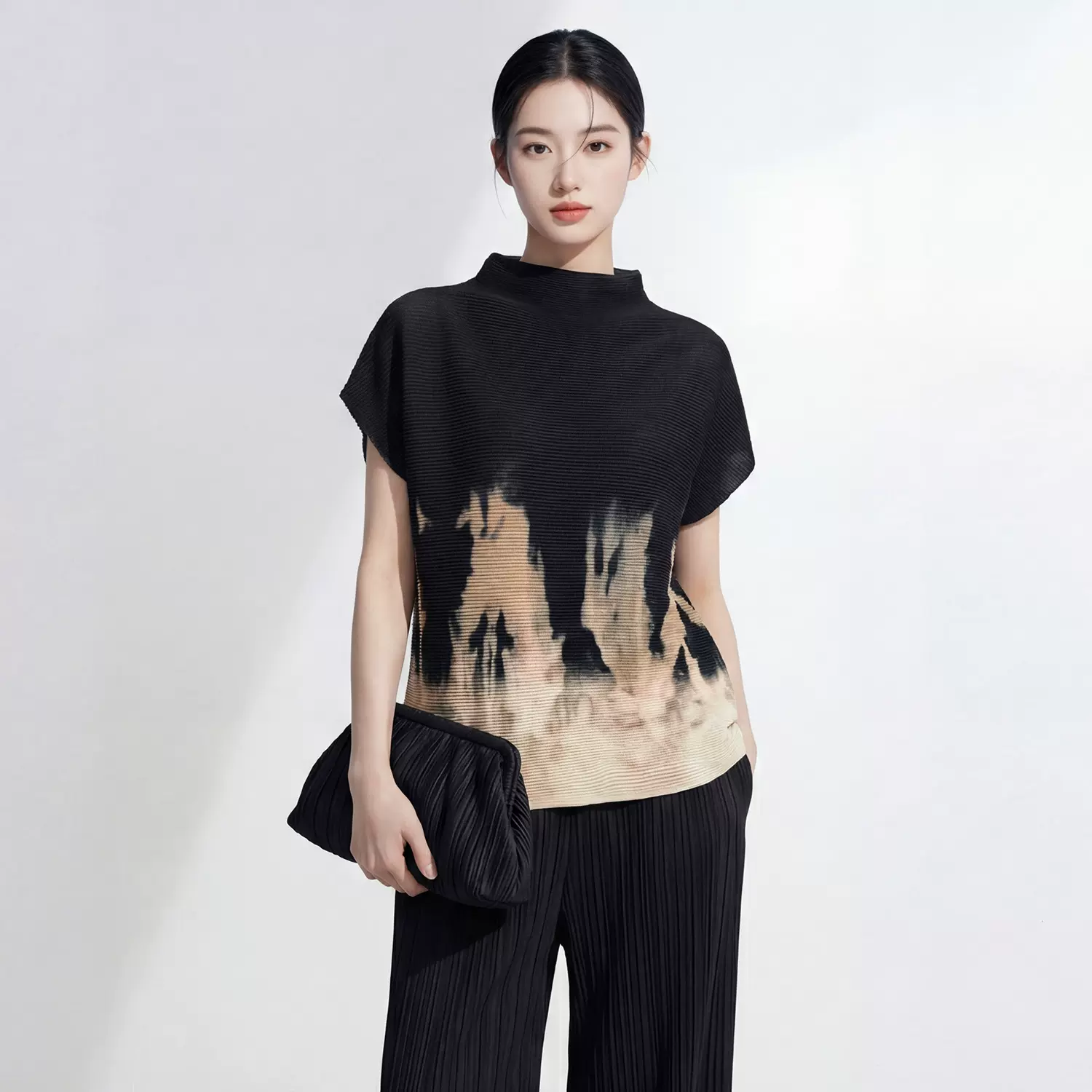 三宅短袖女t恤休闲宽松黑色显瘦设计感小众通勤百搭ins潮夏季上衣