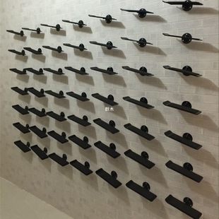 Shoe Store Wall-Mounted Shoe Display Rack Can Hold Tags, Metal Shoe Rack, Sports and Leisure Shoe Shelf, Leidezhu