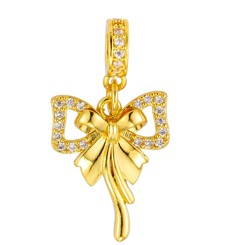 Douyin Venta caliente Colgante de microincrustaciones de cobre chapado al por mayor Cientos de colgantes de cobre opcionales a su gusto, fábrica de origen al por mayor sin cadena