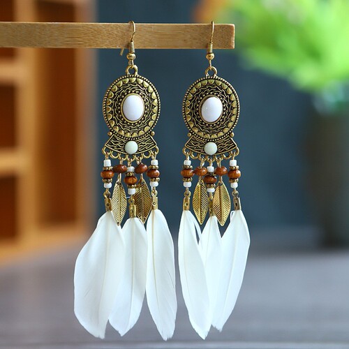 Euramerican Long Feather Earrings with Cross-border Retro Personality Handmade Leaf and Tassel Earrings for Travel Photography, Dropshipping One Piece