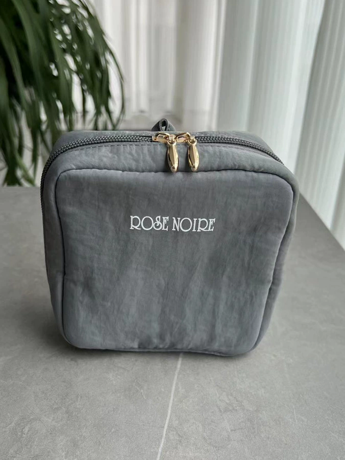 Cosmetic bag, handheld capacious shoulder bag, small storage bag for traveling