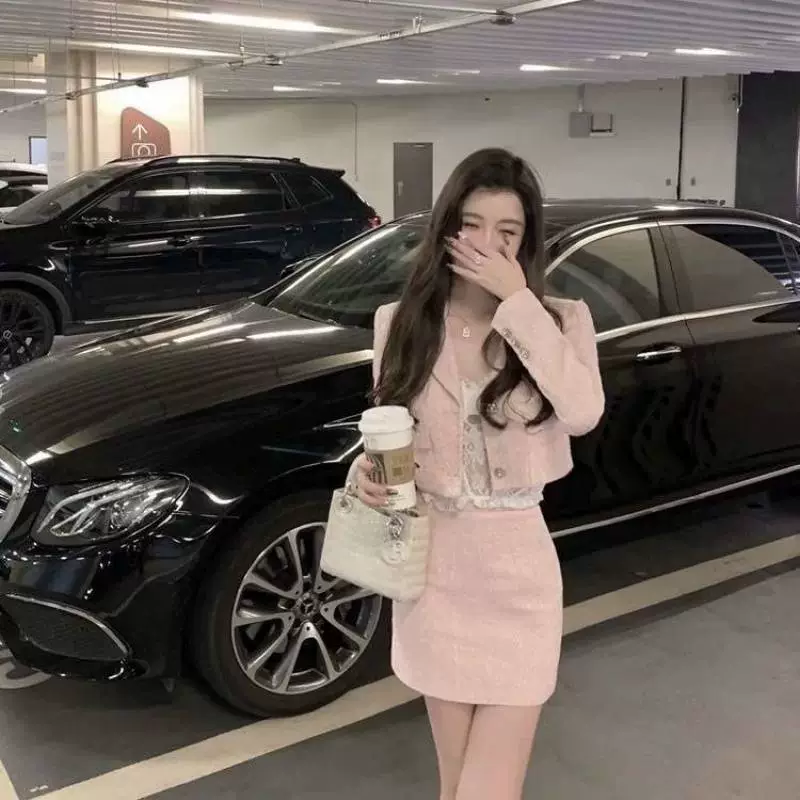 Set, short fuchsia classic suit jacket, fitted skirt, Chanel style, Korean style, high waist