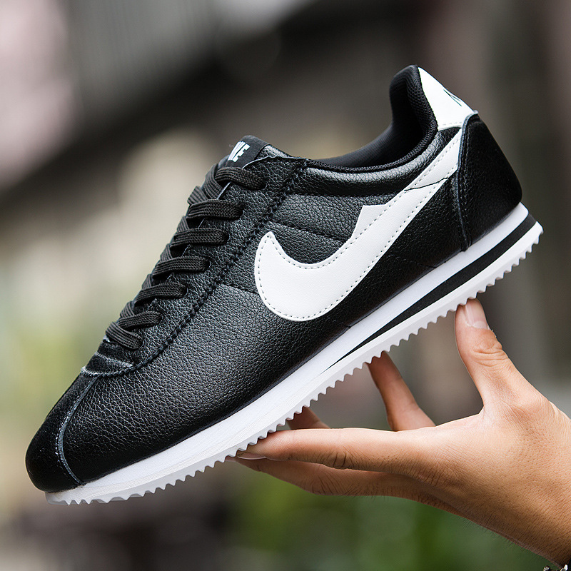 블랙 825 가죽 모델