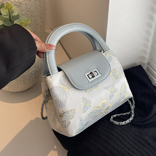 2024新款小香风菱格链条水桶包女春夏韩版时尚单肩包小众感斜挎包