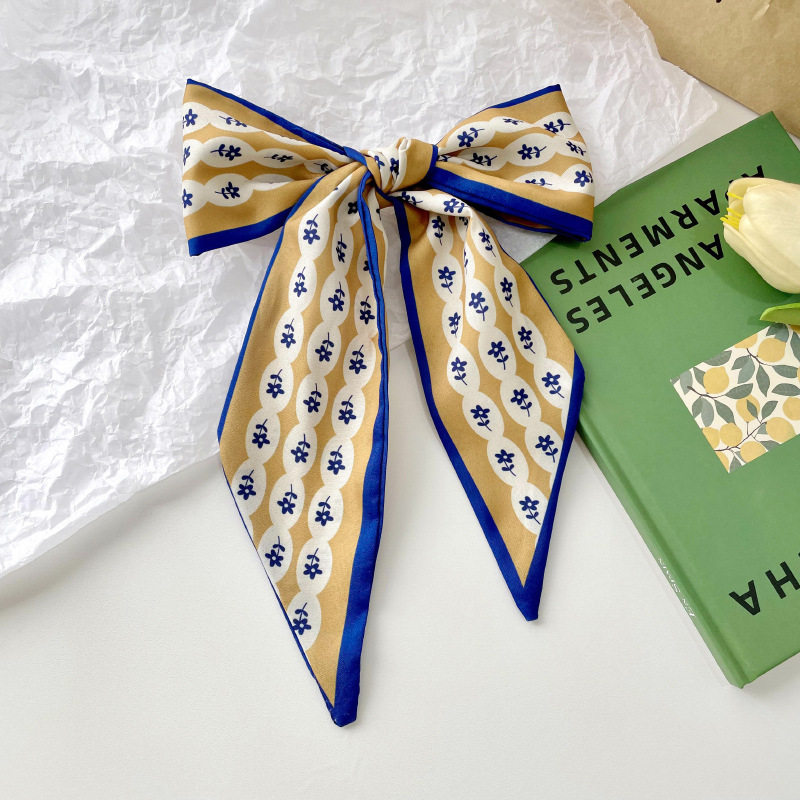 Delgada y estrecha pequeña bufanda de seda de las mujeres de estilo coreano versátil geométrico cuadrado corbata de pelo bolsa cinta decorativa cinta banda de pelo de estilo coreano