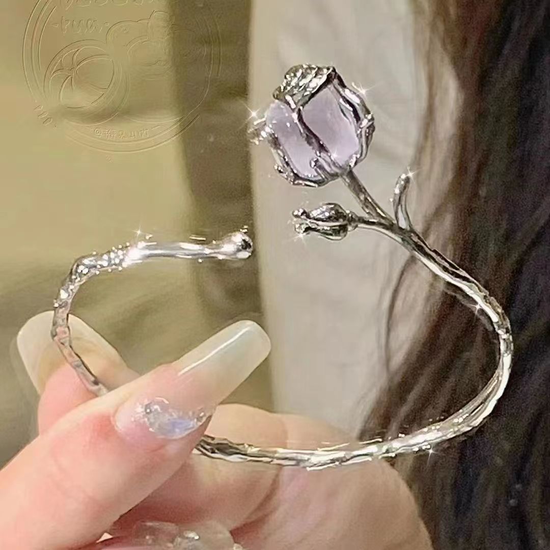 Cuatro piezas estilo nacional retro novias pulsera luz nicho de lujo de alta calidad pulsera todo partido abierto pulsera ajustable para las mujeres