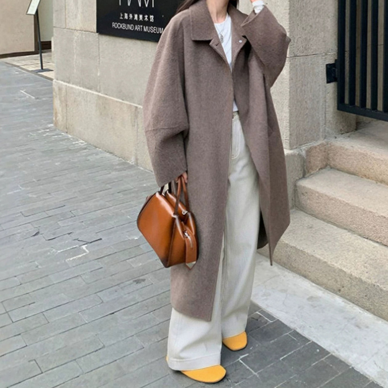 High-quality white Tencel wide-leg jeans for women, 2026 autumn new collection, high-waisted, flowing, casual, straight-leg style