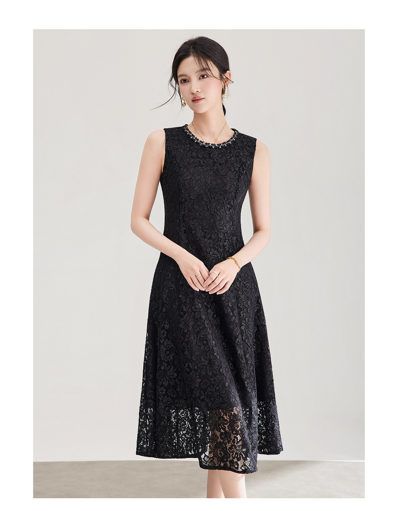 Đầm maxi nữ không tay ren đính cườm hoa chạm khắc — màu đen chi tiết 16