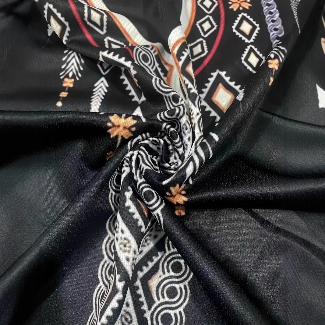 Camiseta de cuello redondo de manga corta transpirable suelta de todos los partidos casual de los hombres con estampado tribal retro clásico de venta caliente con estampado 3D