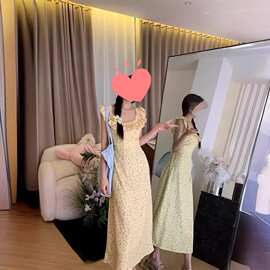 法式少女碎花中长款荷叶边裙女性感修身夏季度假花边吊带连衣裙子