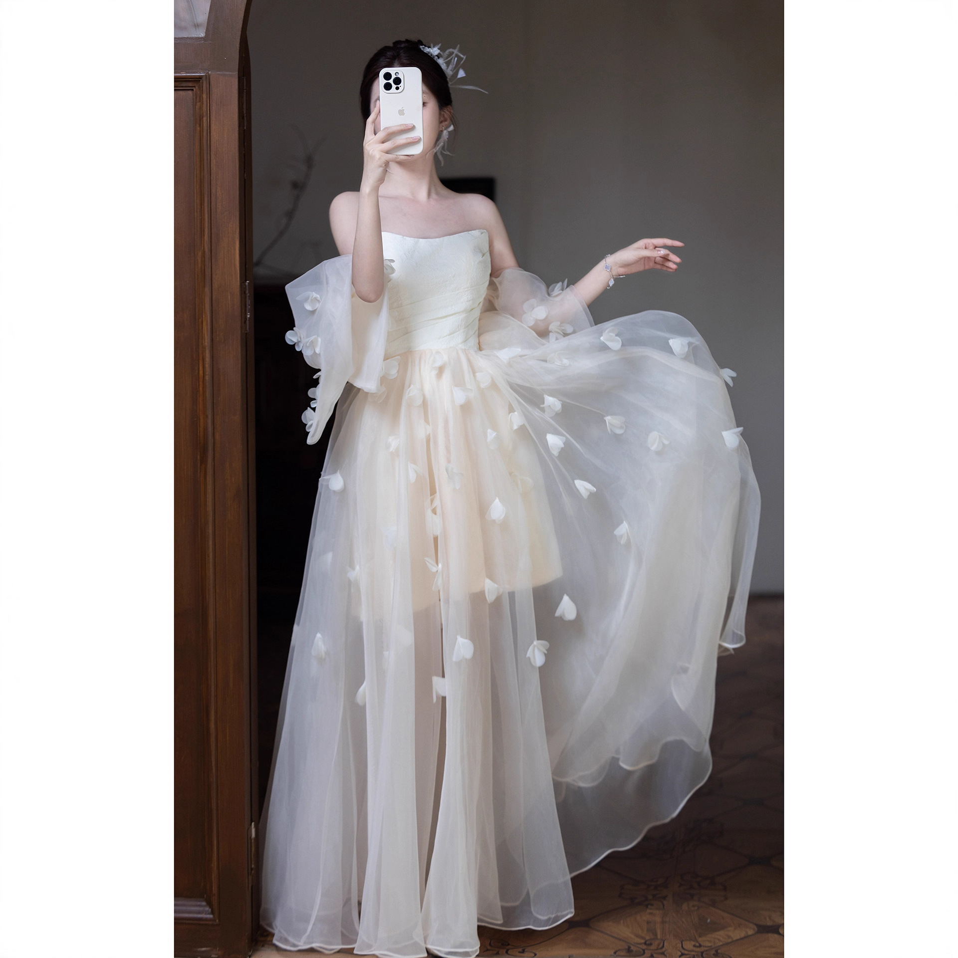 Champagne-Colored French-Style Light Wedding Dress for Brides, 2026 New Model, High-Quality Main Dress, Petite Size, Going-Out Dress, Strapless Gown