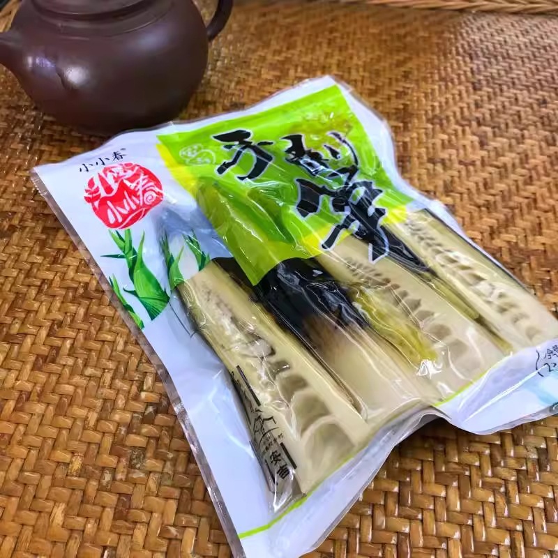 Hand-Peeled Bamboo Shoots Ready to Eat Pickled Pepper Flavor 500g Bag Spicy Snack quality and texture