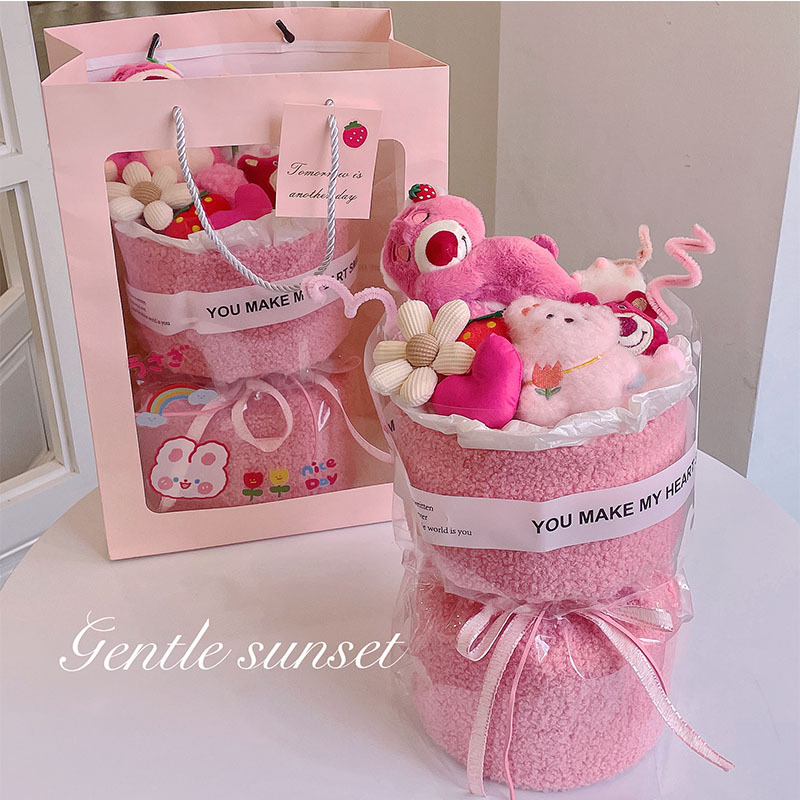 Envío de evento del Día de San Valentín chino, cumpleaños de niña, oso de fresa, casa de muñecas, ramo de muñecas, regalo de cumpleaños de mejor amigo