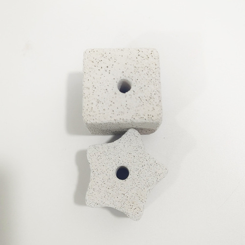 Pet chew toys, suitable for hamsters, parrots, rabbits, guinea pigs, and small pets, with durable and entertaining features, factory wholesale.