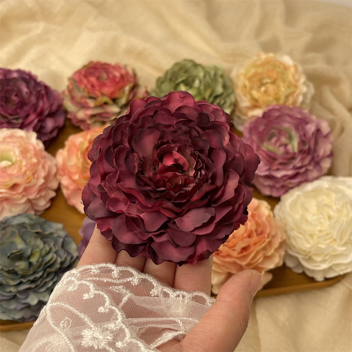 Elegant Sweet Women's Flower Polyester Cloth Hair Clip display picture 11