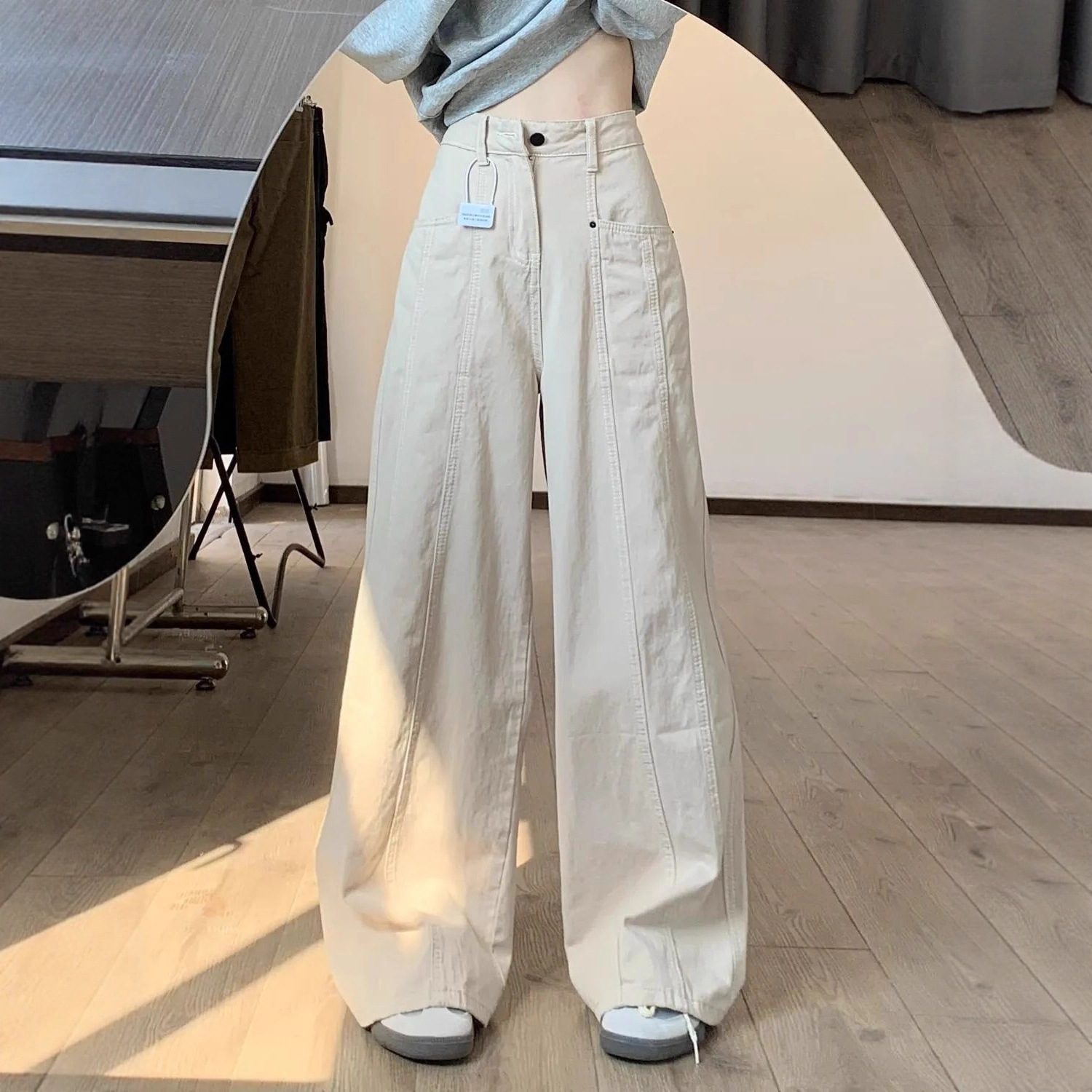 Sand White American Workwear Jeans for Women, High-Waisted Slimming Design, 2025 Autum Design Straight Wide-Leg Pants
