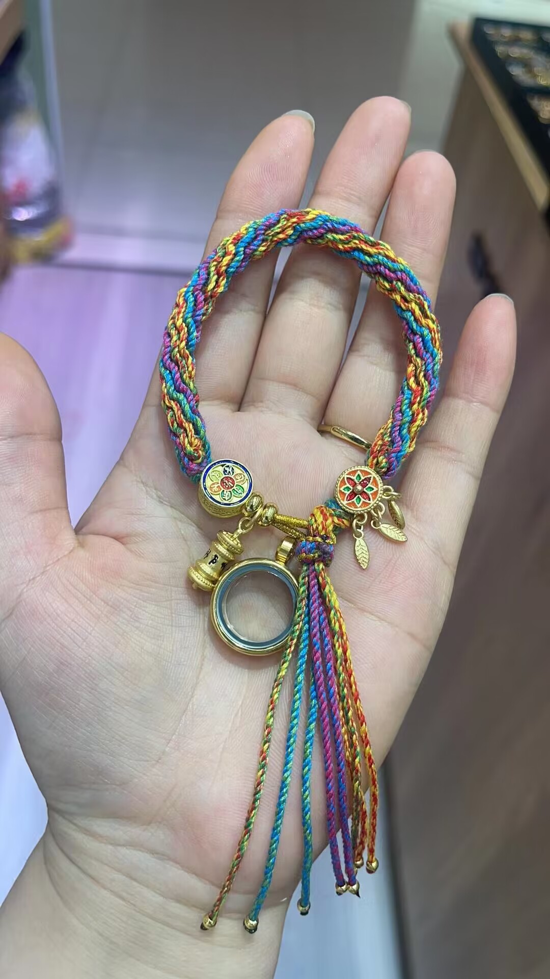 3D66D0243D80B9C7B6A8F0A1EFAA6C