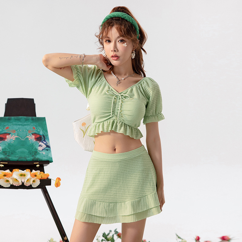 Trajes de baño de mujer de dos piezas de verano conservadores, ropa de baño de vacaciones de color sólido, viento rojo y delgado