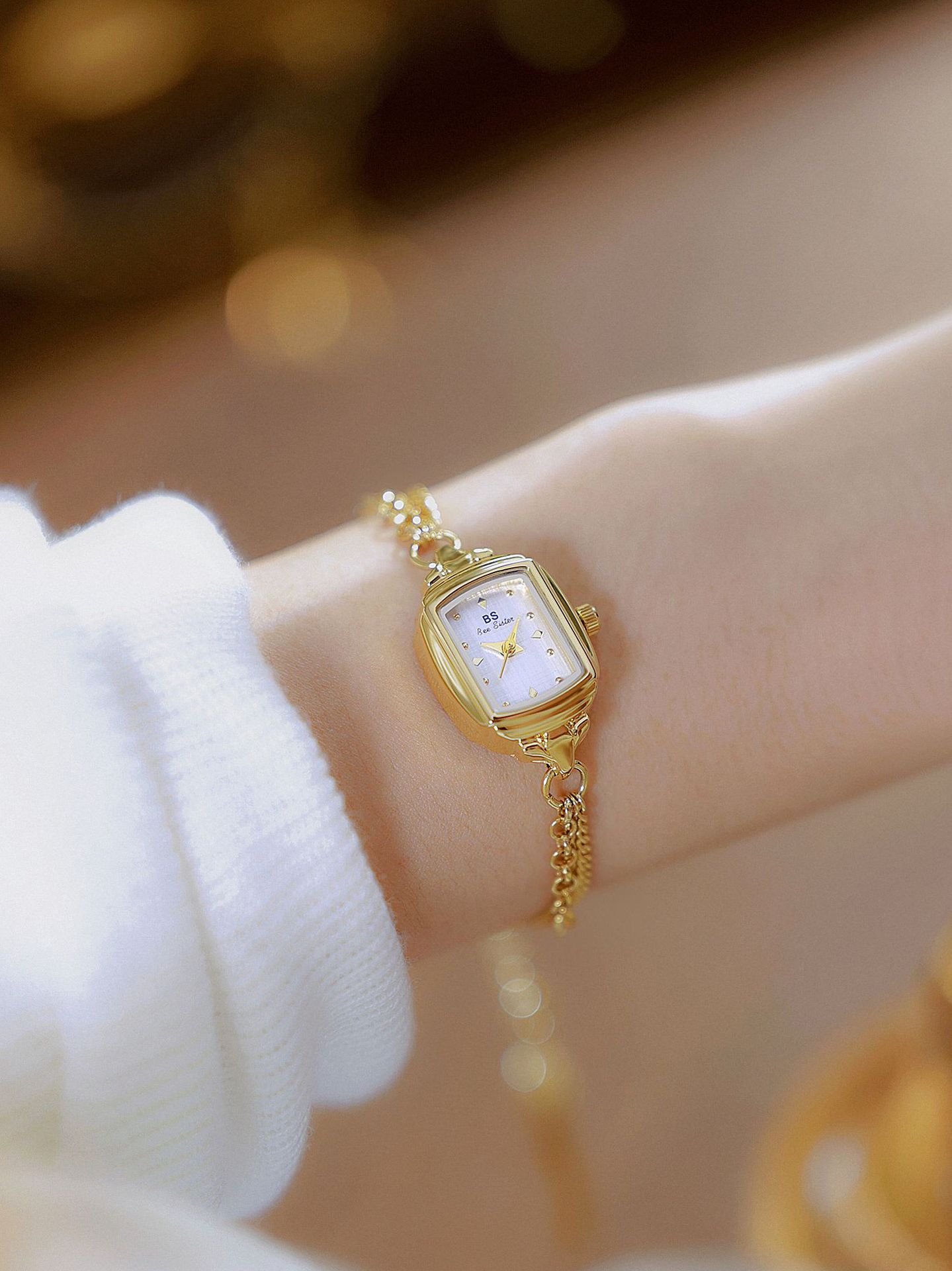 30g Weight Tempered Glass Mirror Material Alloy Strap Material Watch Classification Pointer Display Type Jewelry Buckle Buckle Style Square Dial Shape Casual, Daily Occasion Quartz Movement Solid Color Pattern Women's Gender Elegant Style Elegant Solid Color Jewelry Buckle Quartz Watch Women's Watches 9
