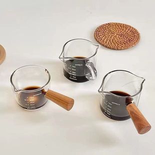 Special Cup for Egg-Filled Pancakes, Special Bowl for Beating Eggs, Special Tool for Pouring Batter, Egg-Beating Utensil, Wooden Handle, Small Milk Cup, Pointed Mouth Cup