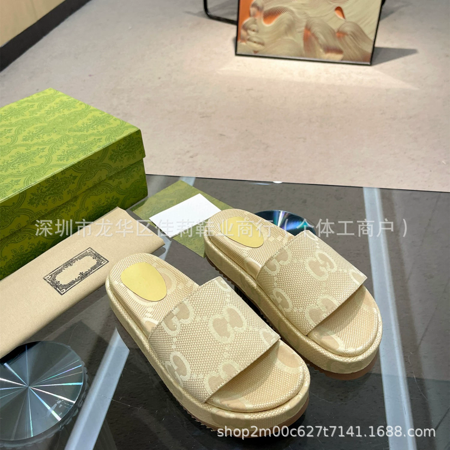 2025G дома летом новая толстая подошва увеличивается