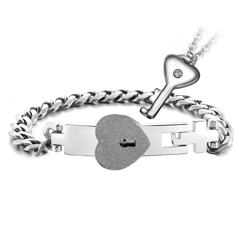 Pulsera de Acero de Titanio con Candado de Corazón para Parejas, Moderna y Personalizable con Grabado, Pulsera de Acero Inoxidable con Llave, Pulsera de Cielo Estrellado al por Mayor image 9
