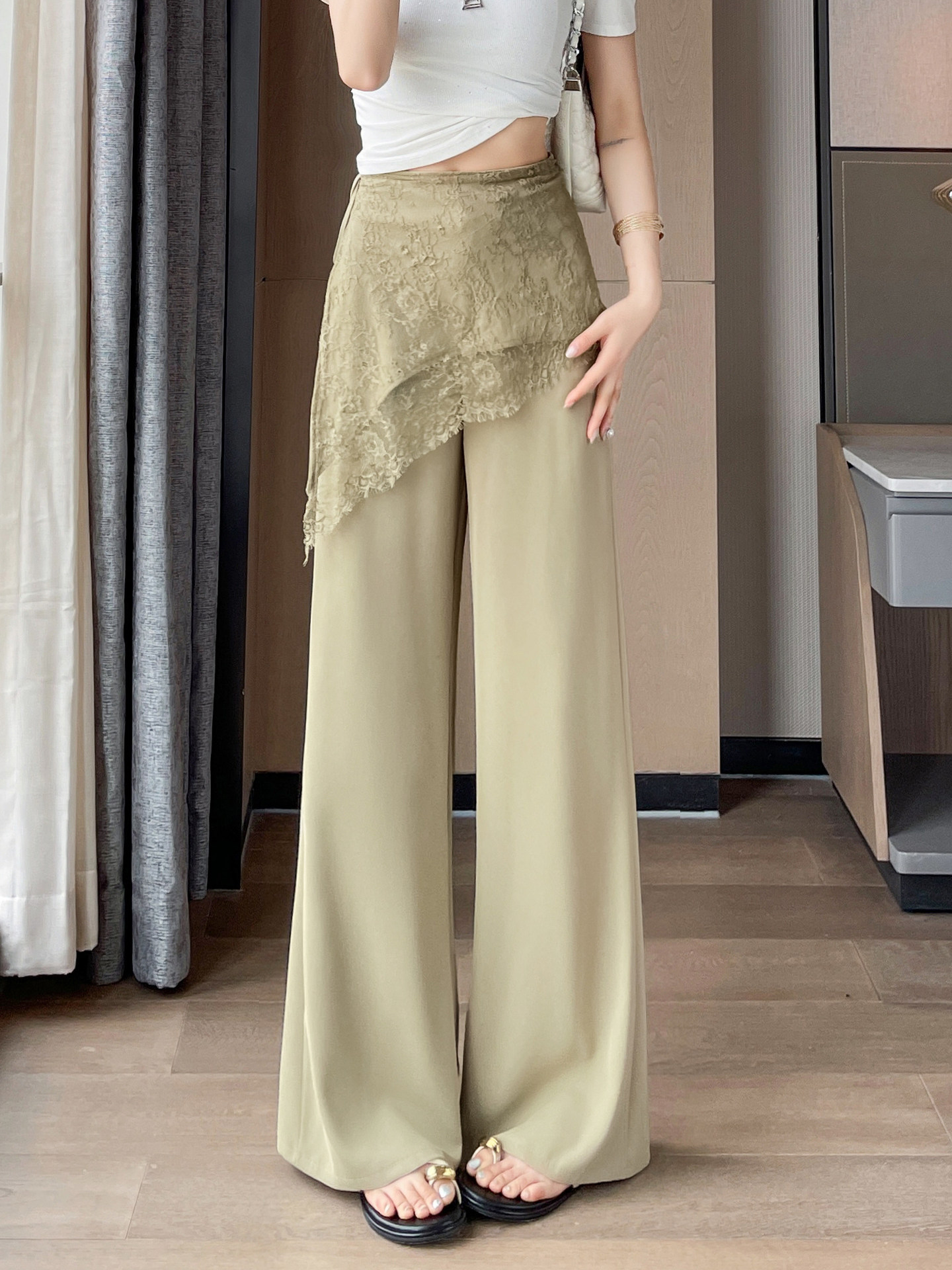 Quần culottes nữ ống rộng cạp cao ren eo phong cách Hàn Quốc — màu đen