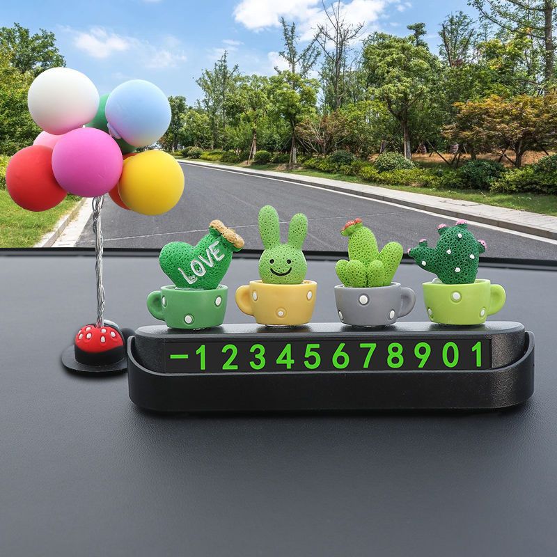 검은 단어 + 더 많은 고기 + 미키 마카롱 공