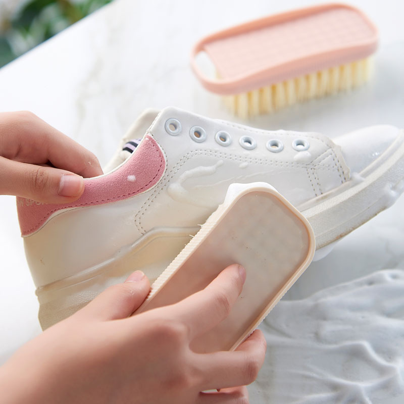 Necesidades diarias al por mayor cepillo de zapatos de piel suave cepillo de lavandería de plástico cepillo de limpieza del hogar cepillo de lavado de zapatos de color